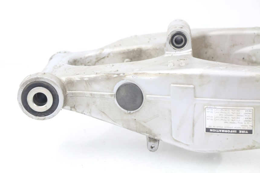 photo de SCHOMMELARM YAMAHA FJR ABS 1300 (2006 - 2012) - Staat van het oppervlak