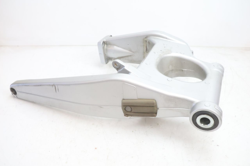 photo de SCHOMMELARM YAMAHA FJR 1300 (2001 - 2005) - Andere kijkhoek