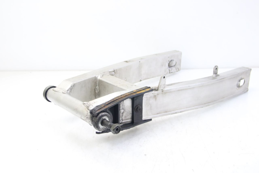 photo de SCHOMMELARM YAMAHA FZS FAZER 600 (2001 - 2003) - Hoofdaanzicht