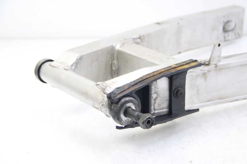 photo de SCHOMMELARM YAMAHA FZS FAZER 600 (2001 - 2003) - Overzicht