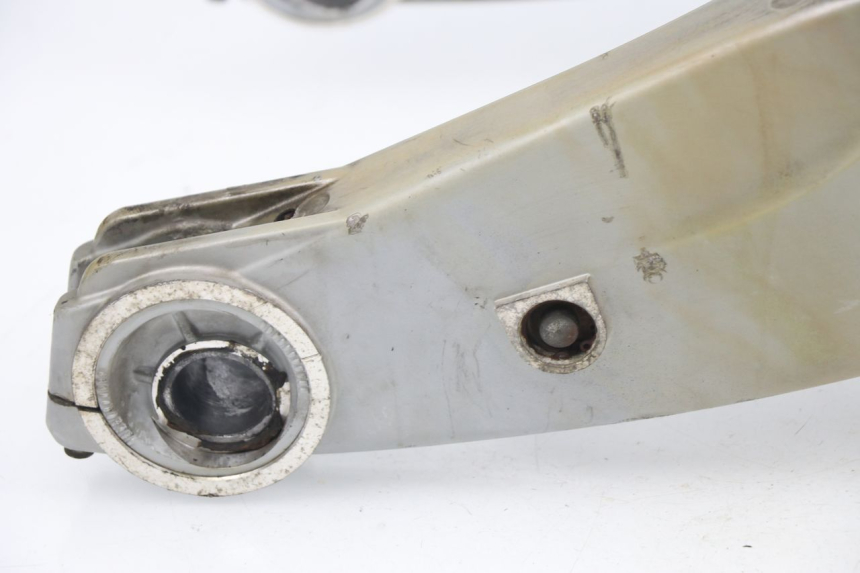 photo de SCHOMMELARM GILERA GP 800 (2007 - 2013) - Bevestigingspunten