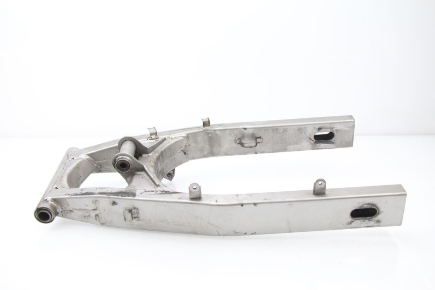 photo de SCHOMMELARM SUZUKI GSF N BANDIT 600 (2000 - 2004) - Hoofdaanzicht
