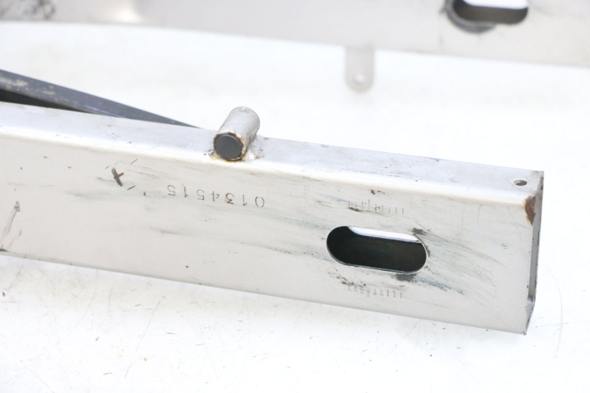 photo de SCHOMMELARM SUZUKI GSF N BANDIT 600 (1996 - 1999) - Profielaanzicht