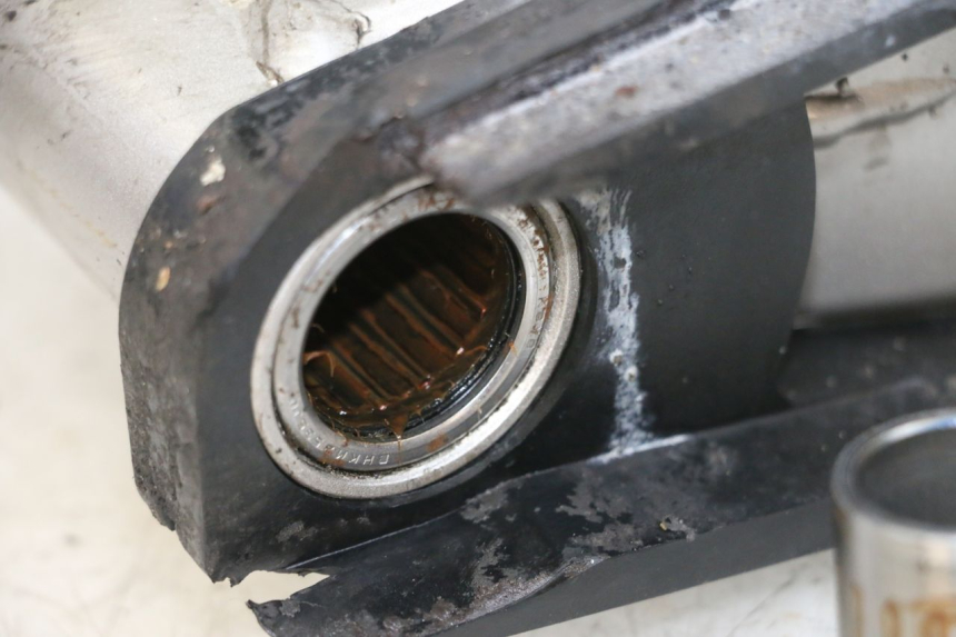 photo de SCHOMMELARM SUZUKI GSF N BANDIT 600 (1996 - 1999) - Zoom op gebruiksstaat