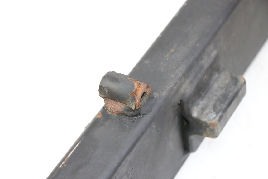 photo de SCHOMMELARM SUZUKI GSR 750 (2011 - 2017) - Detail van het onderdeel