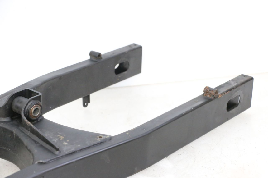 photo de SCHOMMELARM SUZUKI GSR 750 (2011 - 2017) - Detailaanzicht