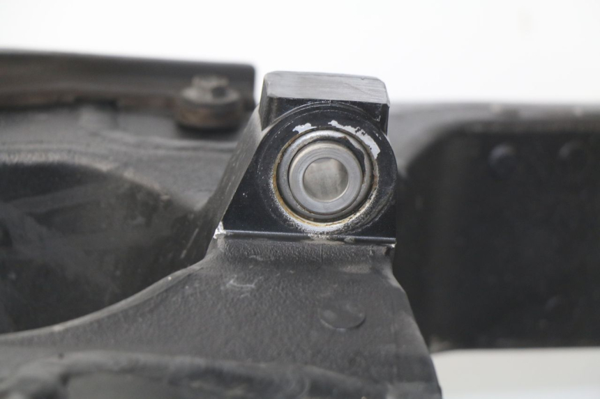 photo de SCHOMMELARM SUZUKI GSX-R GSXR K16 1000 (2012 - 2016) - Bevestigingspunten