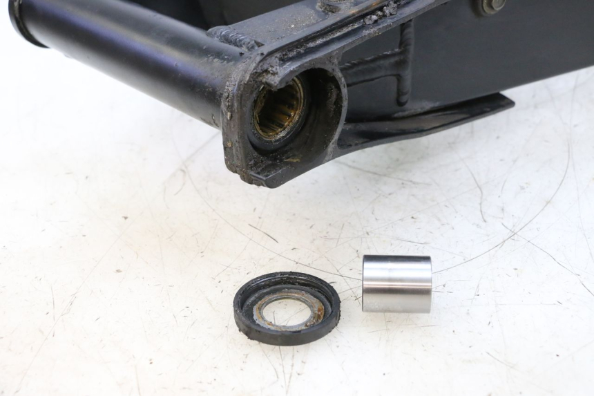 photo de SCHOMMELARM SUZUKI GSXR GSX-R 1000 (2003 - 2004) - Detail van het onderdeel