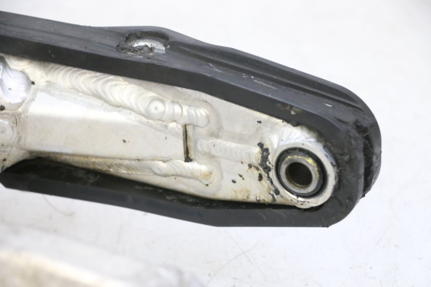 photo de SCHOMMELARM KAWASAKI KX 85 (2014 - 2021) - Zoom op componenten