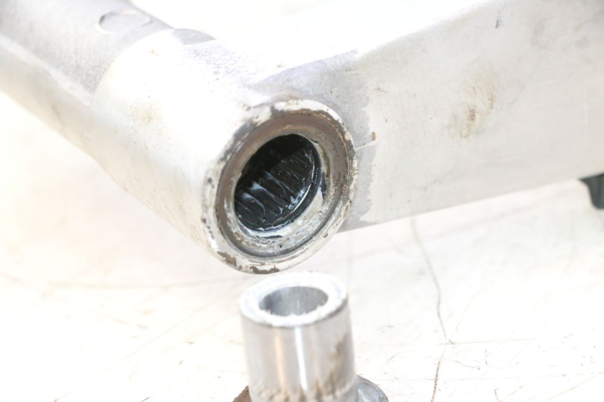 photo de SCHOMMELARM RIEJU MRT PRO SUPERMOTARD 50 (2007 - 2018) - Visuele inspectie