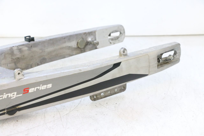 photo de SCHOMMELARM RIEJU MRT PRO SUPERMOTARD 50 (2007 - 2018) - Overzicht