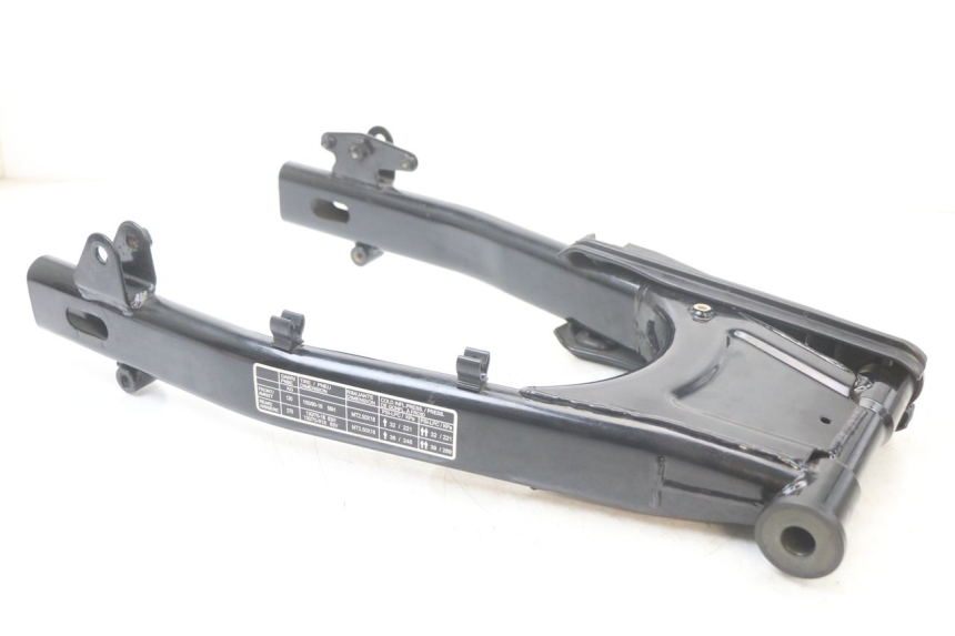 photo de SCHOMMELARM ROYAL ENFIELD CONTINENTAL GT 650 (2019 - 2024) - Detail van het onderdeel