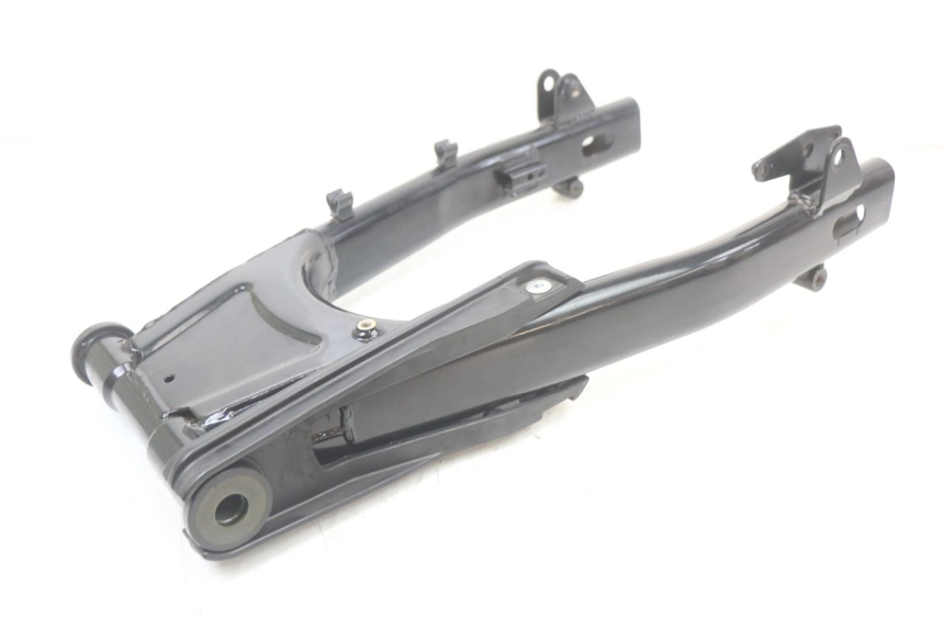 photo de SCHOMMELARM ROYAL ENFIELD CONTINENTAL GT 650 (2019 - 2024) - Technische close-up