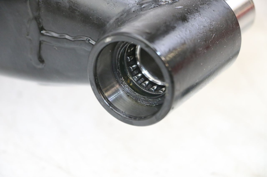 photo de SCHOMMELARM ROYAL ENFIELD SCRAM 411 (2022 - 2024) - Detail van het onderdeel