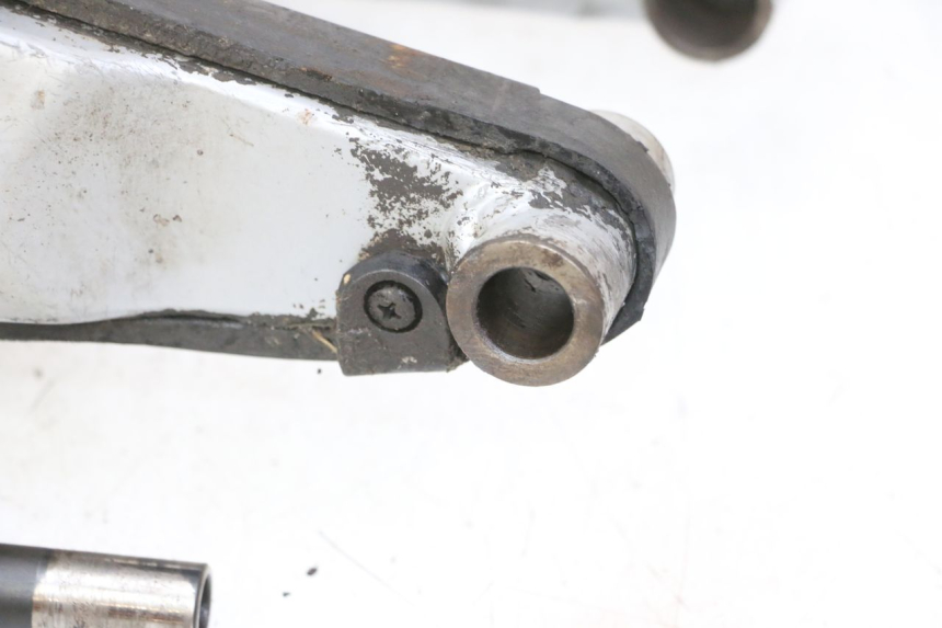 photo de SCHOMMELARM DERBI SENDA SM DRD 50 (2008 - 2013) - Detailaanzicht