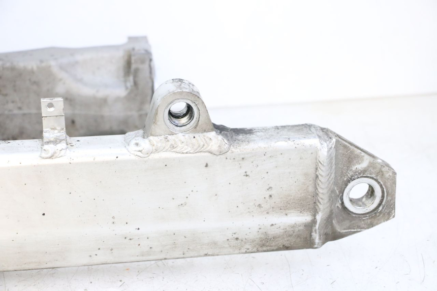 photo de SCHOMMELARM HONDA ST PAN EUROPEAN 1300 (2002 - 2013) - Kenmerkende details