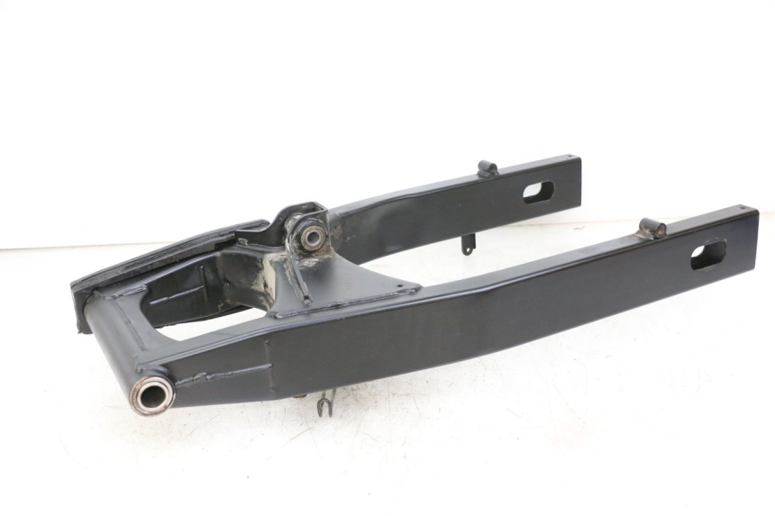 photo de SCHOMMELARM SUZUKI GSR 750 (2011 - 2017) - Staat van het oppervlak