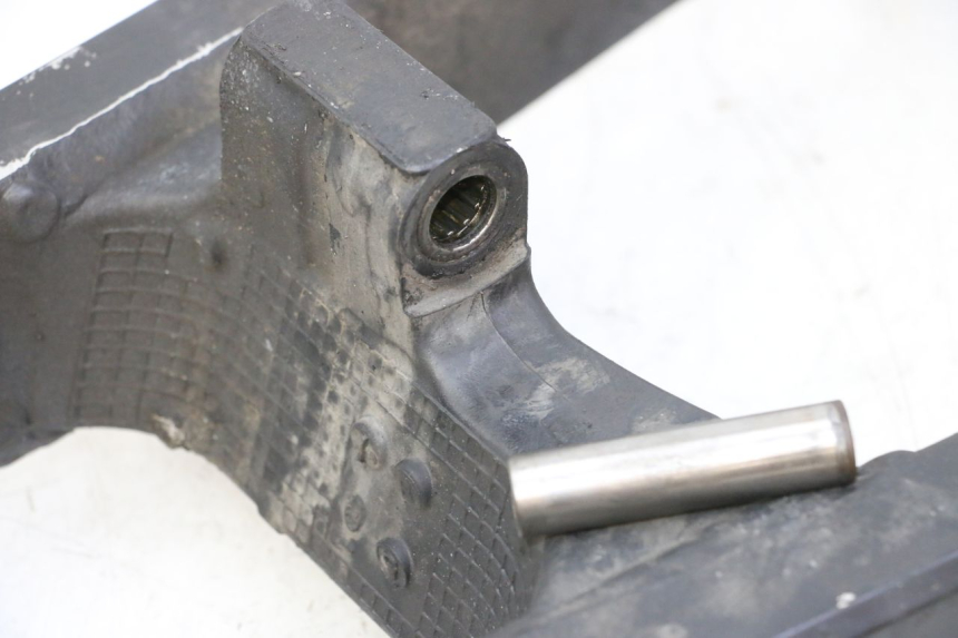 photo de SCHOMMELARM SUZUKI SV S 650 (2003 - 2009) - Detail van het onderdeel