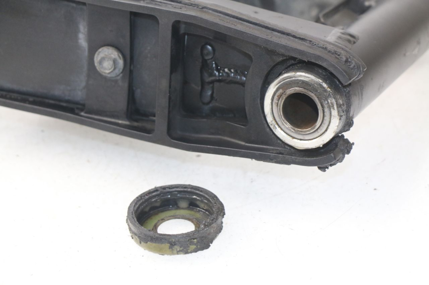 photo de SCHOMMELARM YAMAHA TDM ABS 900 (2002 - 2014) - Detail van het onderdeel