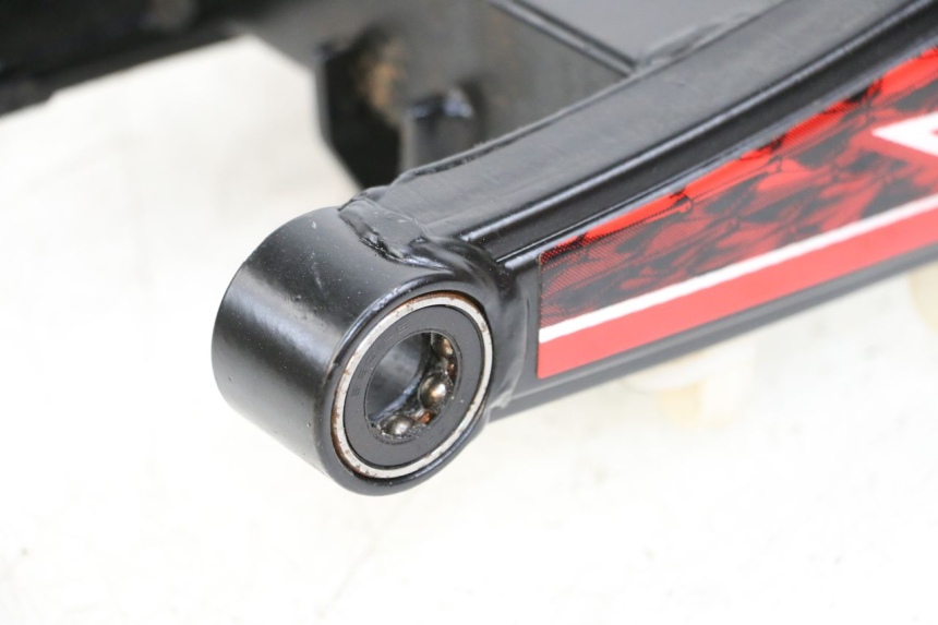 photo de SCHOMMELARM NITRO MOTORS THUNDER 125 - Detail van het onderdeel