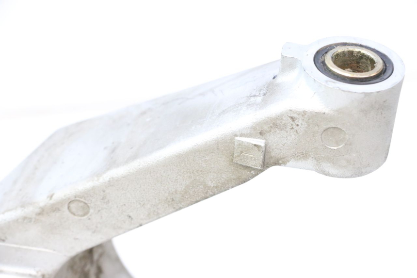 photo de SCHOMMELARM HONDA VFR FI RC46 800 (1998 - 2001) - Kenmerkende details