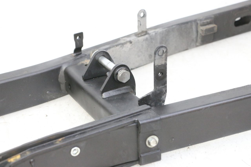 photo de SCHOMMELARM YAMAHA XJ6 ABS 600 (2008 - 2016) - Kenmerkende details