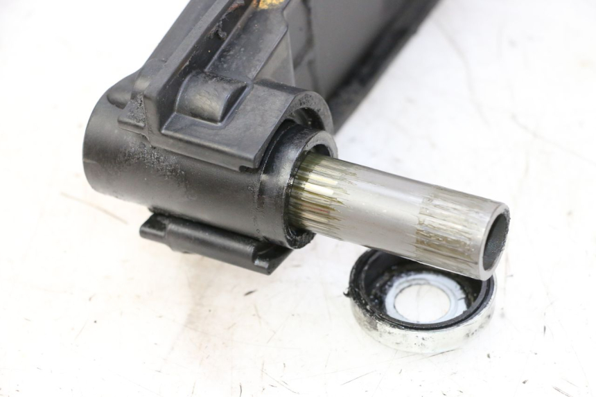 photo de SCHOMMELARM YAMAHA XJ6 ABS 600 (2008 - 2016) - Technische close-up