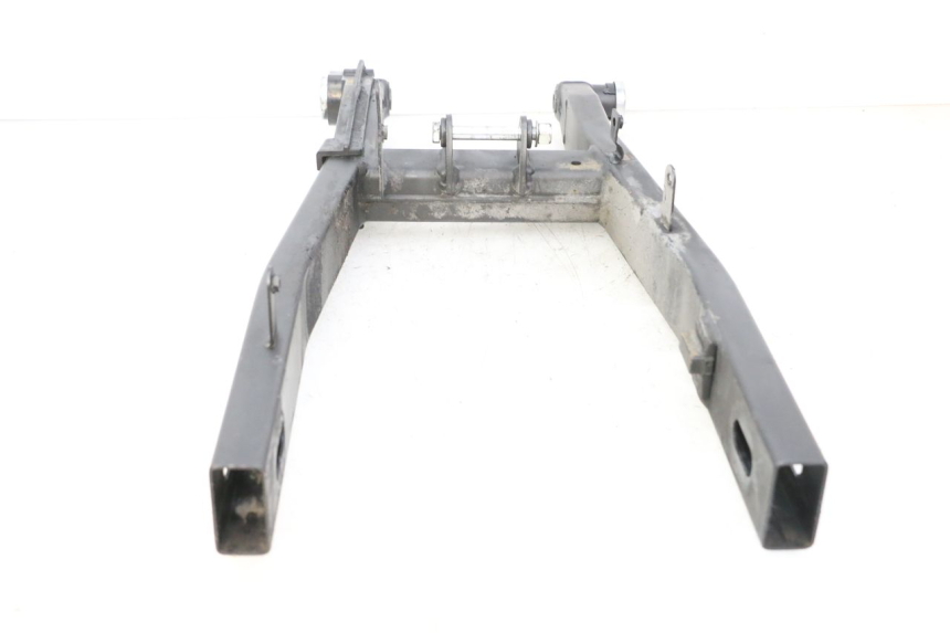 photo de SCHOMMELARM YAMAHA XJ6 ABS 600 (2008 - 2016) - Bevestigingspunten