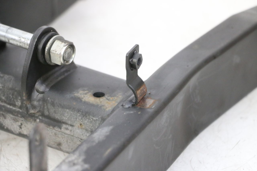 photo de SCHOMMELARM YAMAHA XJ6 ABS 600 (2008 - 2016) - Gecontroleerd onderdeel