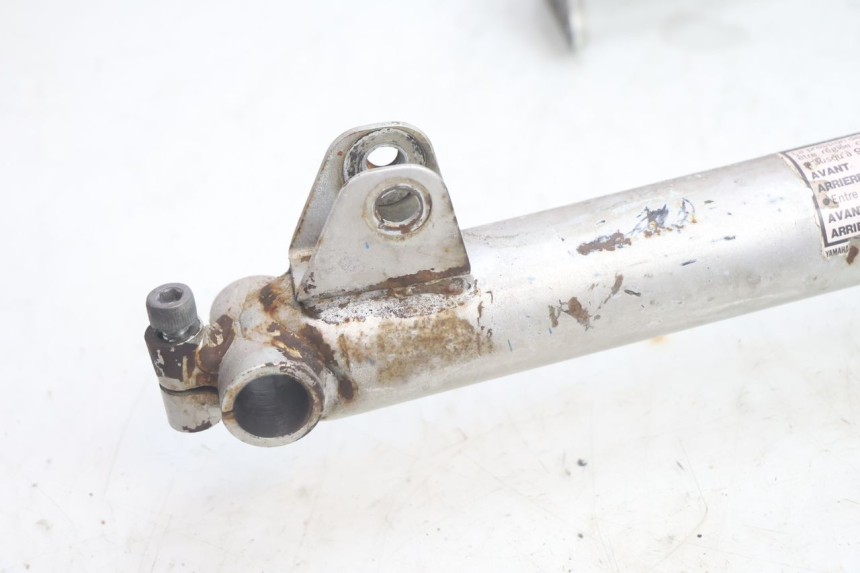 photo de SCHOMMELARM YAMAHA XV VIRAGO 535 (1988 - 2004) - Detail van het onderdeel