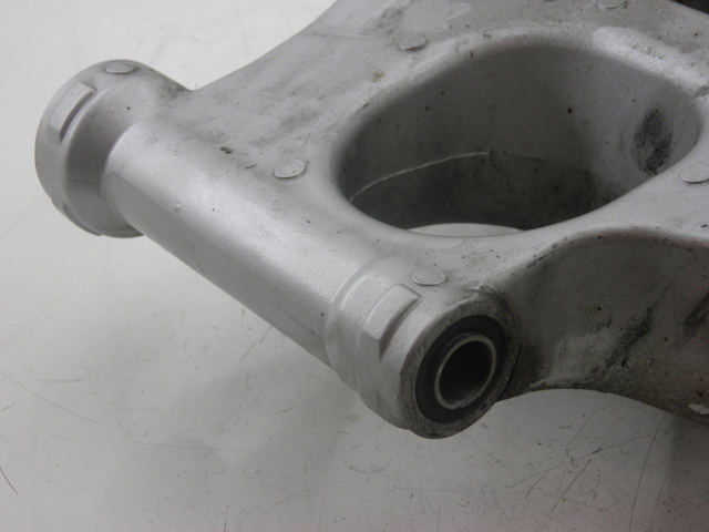photo de SCHOMMELARM YAMAHA FJR 1300 (2004 - 2005) - Technische close-up