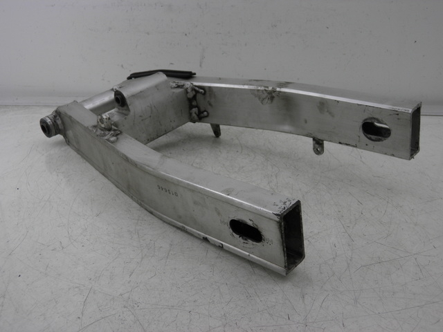 photo de SCHOMMELARM YAMAHA FZS FAZER 600 (1998 - 2001) - Hoofdaanzicht