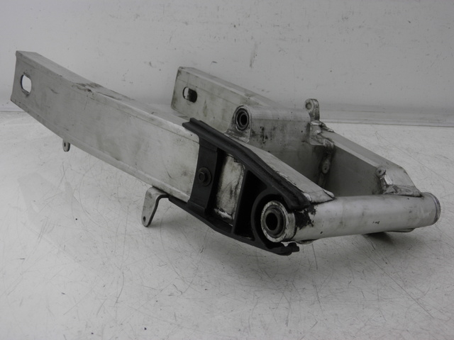 photo de SCHOMMELARM YAMAHA FZS FAZER 600 (1998 - 2001) - Overzicht