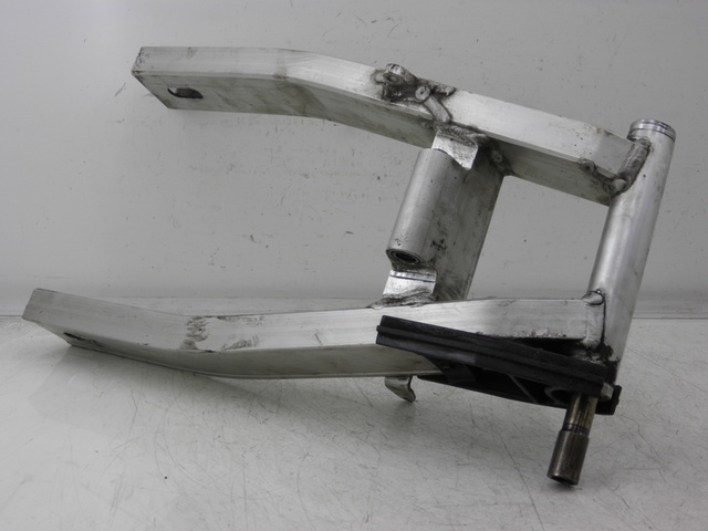 photo de SCHOMMELARM YAMAHA FZS FAZER 600 (1998 - 2001) - Bevestigingspunten