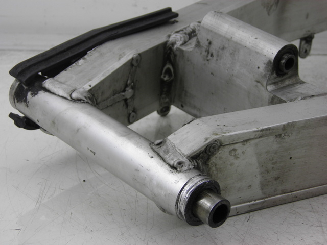 photo de SCHOMMELARM YAMAHA FZS FAZER 600 (1998 - 2001) - Gecontroleerd onderdeel