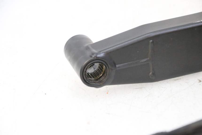 photo de SCHOMMELARM YAMAHA XJ6 600 (2008 - 2016) - Gecontroleerd onderdeel