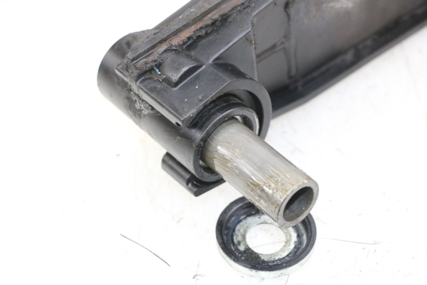 photo de SCHOMMELARM YAMAHA XJ6 ABS 600 (2008 - 2016) - Detail van het onderdeel