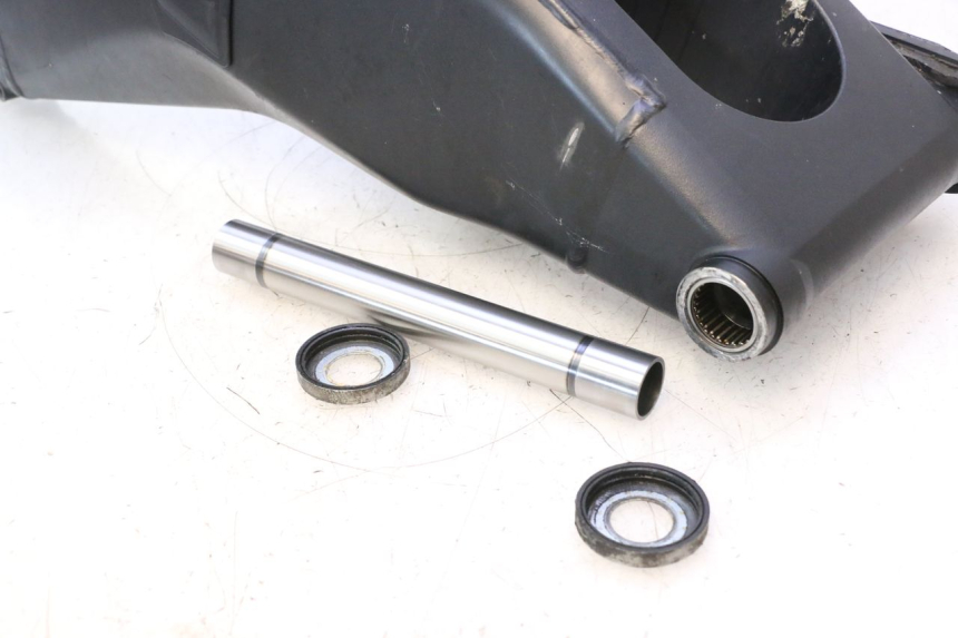 photo de SCHOMMELARM YAMAHA YZF R6 600 (2008 - 2009) - Zoom op kwaliteit