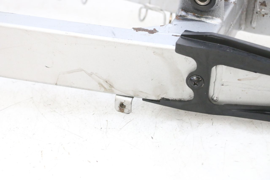 photo de SCHOMMELARM KAWASAKI ZR 7 750 (1999 - 2004) - Detailaanzicht