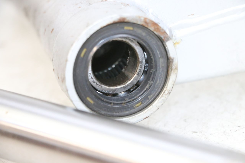 photo de SCHOMMELARM KAWASAKI ZR 7 750 (1999 - 2004) - Zoom op gebruiksstaat