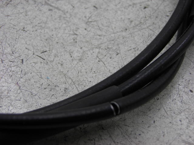 photo de GASKABEL PEUGEOT SATELIS 125 (2006 - 2009) - Detail van het onderdeel
