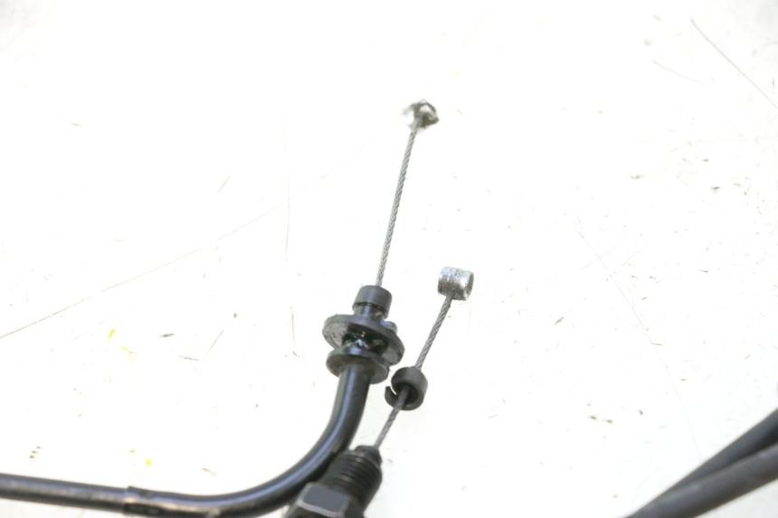 photo de GASKABEL PIAGGIO ZIP IGET 4T 50 (2021 - 2023) - Bevestigingspunten