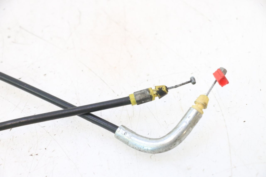photo de ZADELSLOTKABEL SUZUKI BURGMAN 125 (2007 - 2014) - Detail van het onderdeel