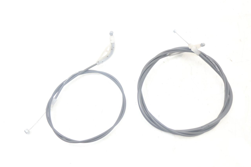 photo de ZADELSLOTKABEL YAMAHA XMAX X-MAX ABS 125 (2017 - 2020) - Detail van het onderdeel