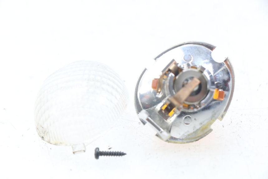 photo de ACHTERRECHTS KNIPPERLICHTGLAS PEUGEOT LUDIX 50 (2008 - 2017) - Detail van het onderdeel