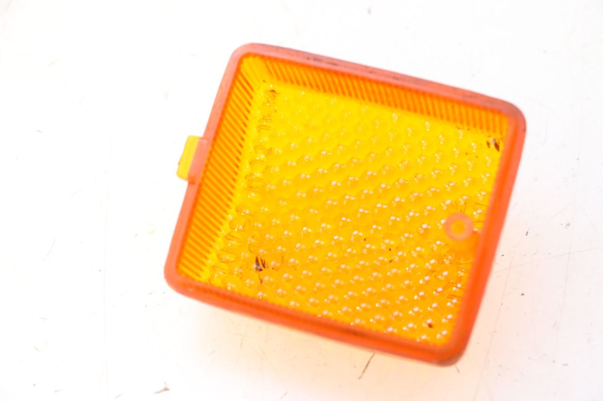 photo de RECHTE ACHTERKNIPPERLICHTKAP HONDA XRV AFRICA TWIN 750 (1990 - 1992) - Detail van het onderdeel