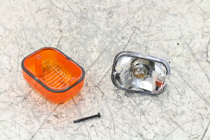 photo de ACHTERRECHTS KNIPPERLICHTGLAS YAMAHA BW'S BWS 125 (2010 - 2013) - Zoom op gebruiksstaat