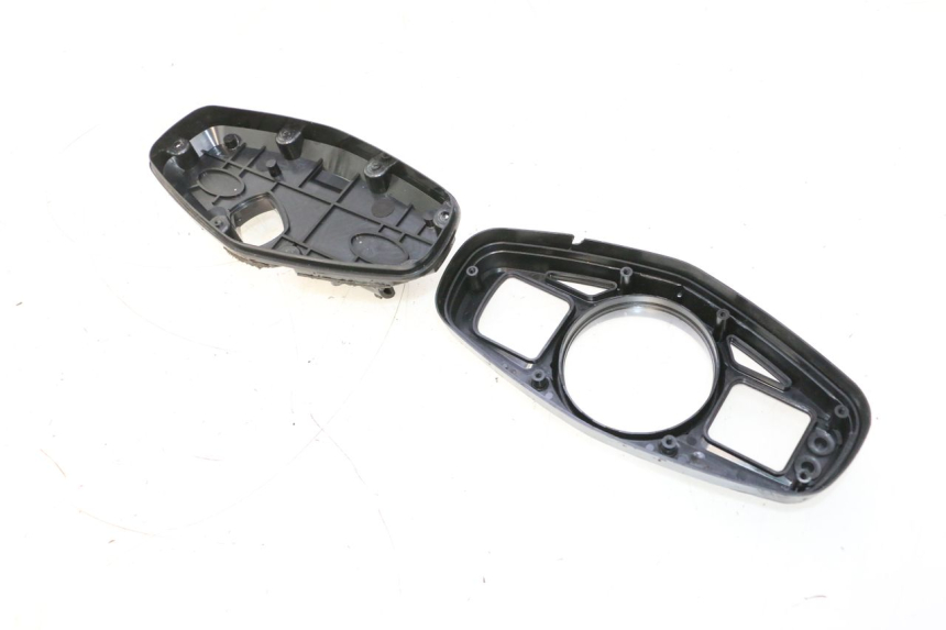 photo de TELAAR METER SUZUKI GSR 600 (2005 - 2012) - Detail van het onderdeel