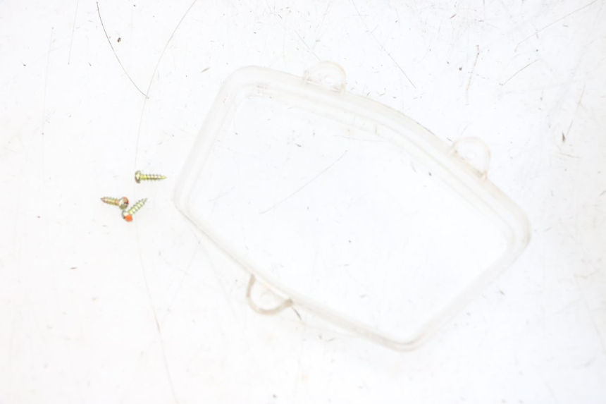 photo de TELLERKAPJE PEUGEOT KISBEE 4T 50 (2010 - 2017) - Zoom op gebruiksstaat