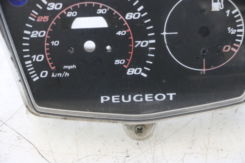 photo de TELLERKAPJE PEUGEOT KISBEE 4T 50 (2018 - 2022) - Andere kijkhoek